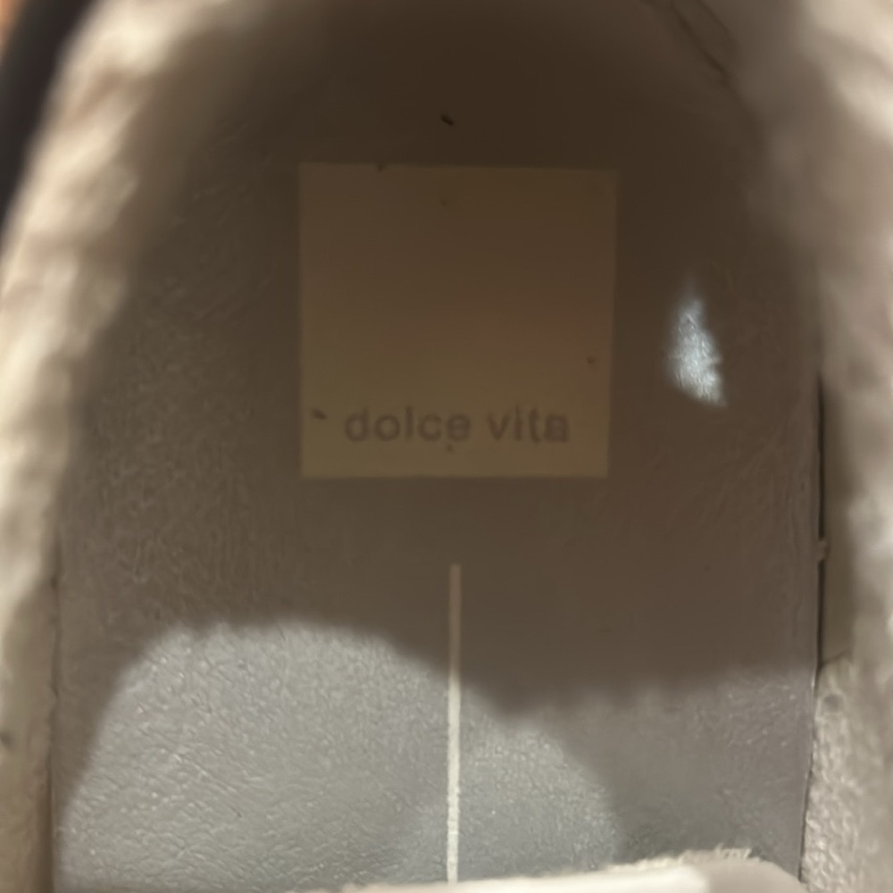 Dolce Vita sneakers - Picture 2 of 8